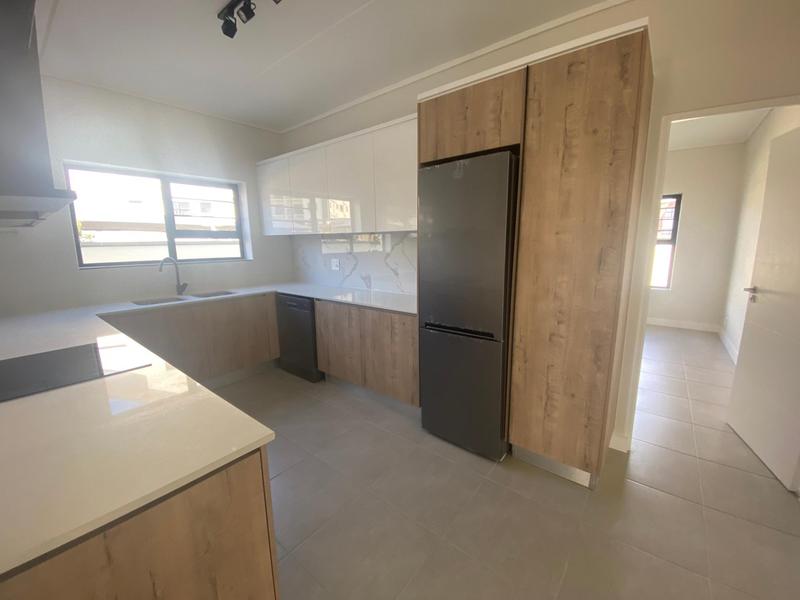 To Let 3 Bedroom Property for Rent in Richwood Western Cape
